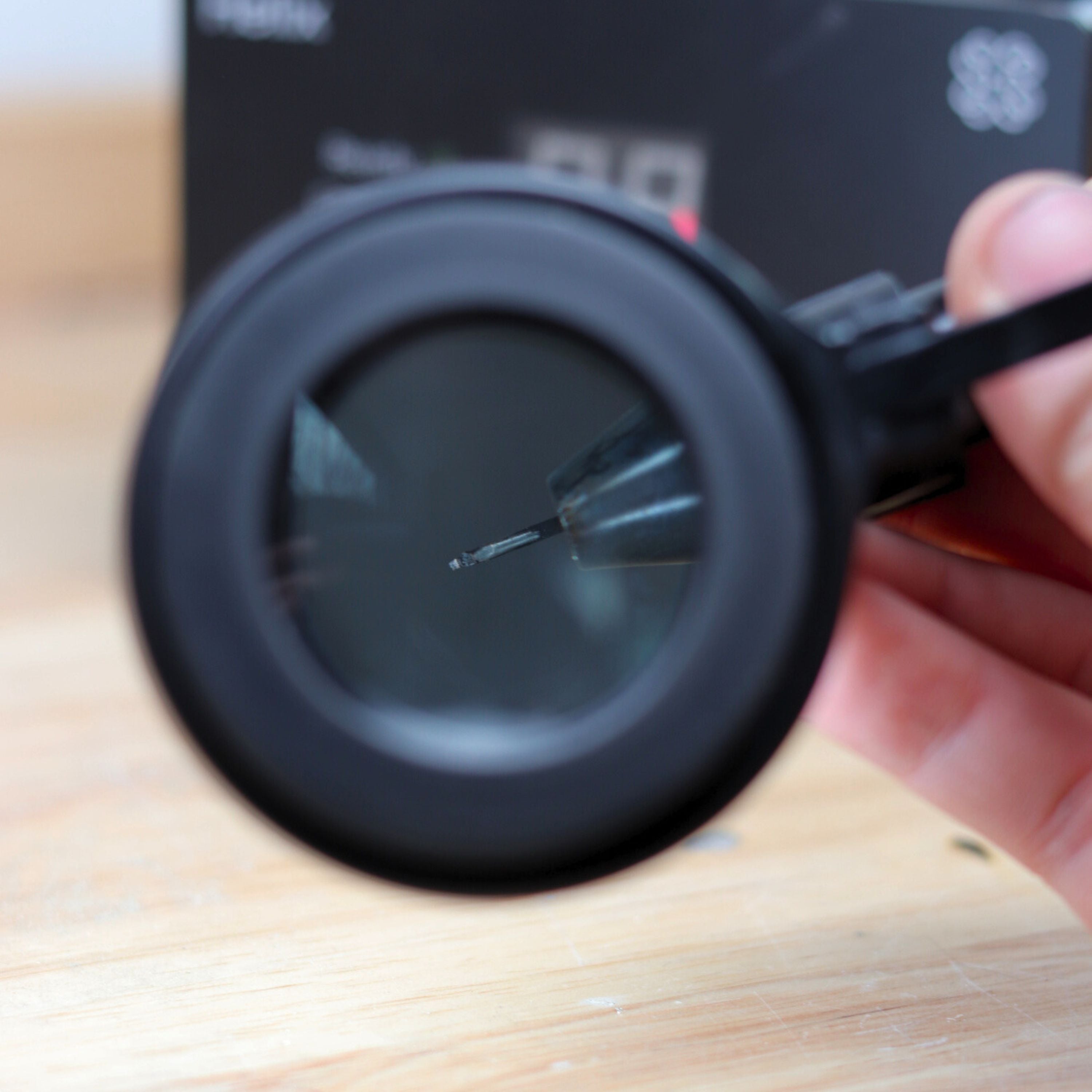 Helix Prism - Portable Clip-On Darkening Screen with Magnifying Glass