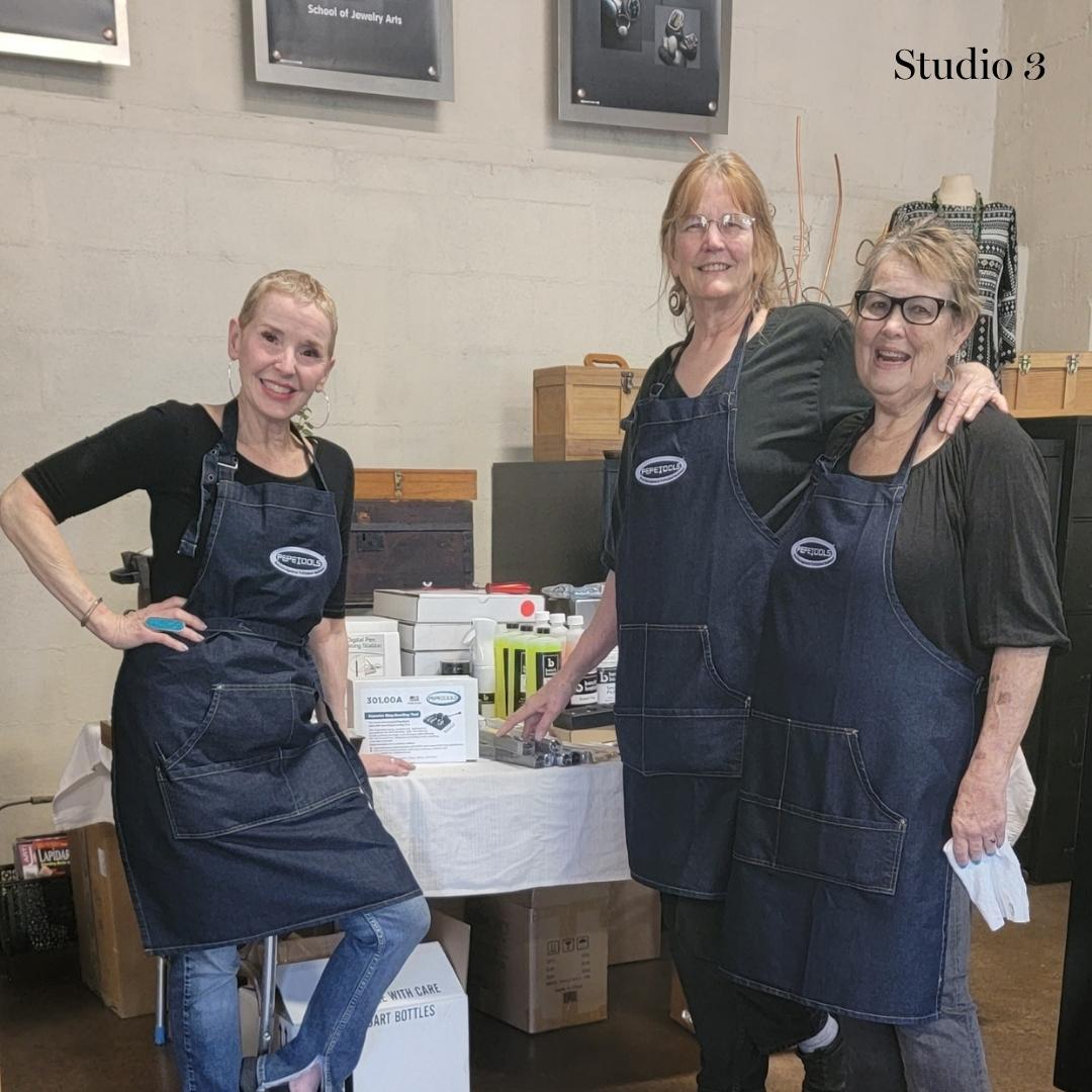 Metalsmith Denim Apron, Embroidered Pepetools Logo