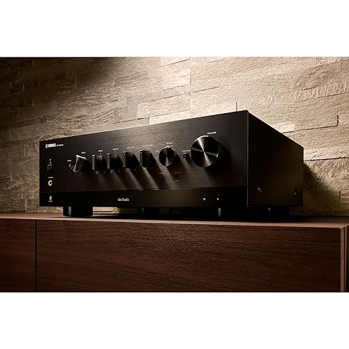 Yamaha R-N800A Network Receiver With Phono And Built-In Dac, Black