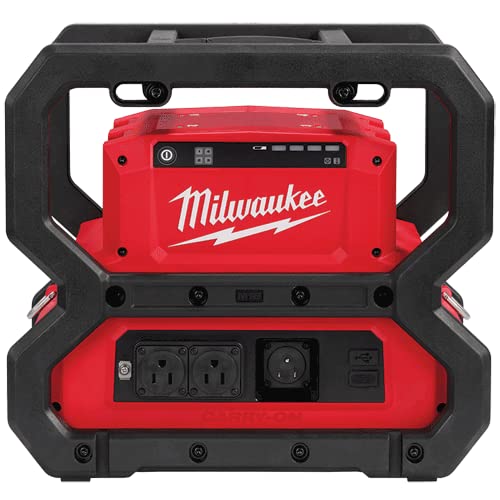 Milwaukee M18 Carry On 3600W/1800W Power Supply