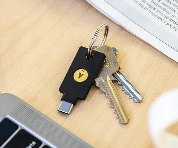 Yubico   Security Key C Nfc   Black  Two Factor Authentication (2Fa) Security Key, Connect Via Usb C Or Nfc, Fido U2F/Fido2 Cert
