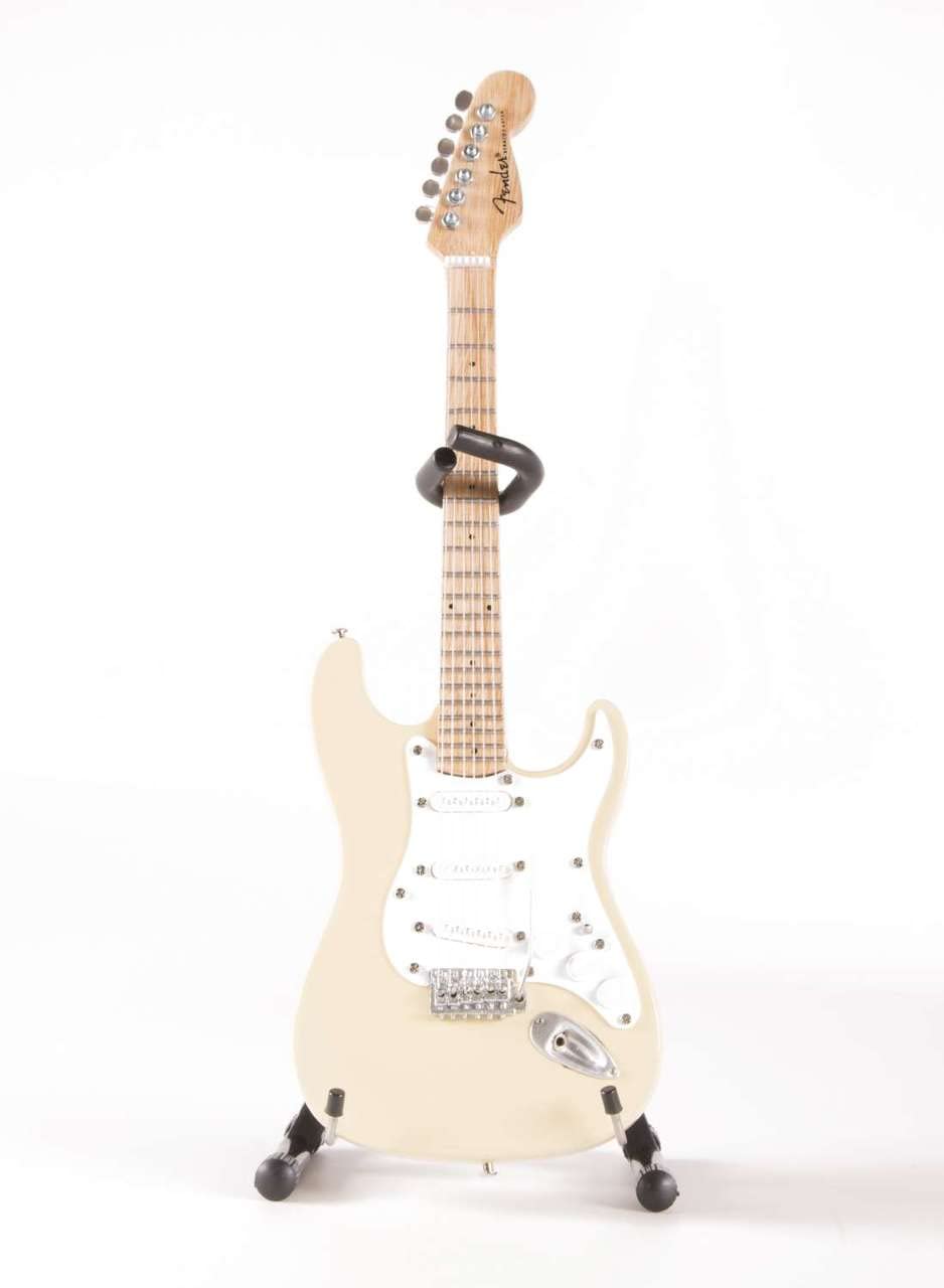 Axe Heaven Fs 013 Licensed Fender Stratocaster Cream