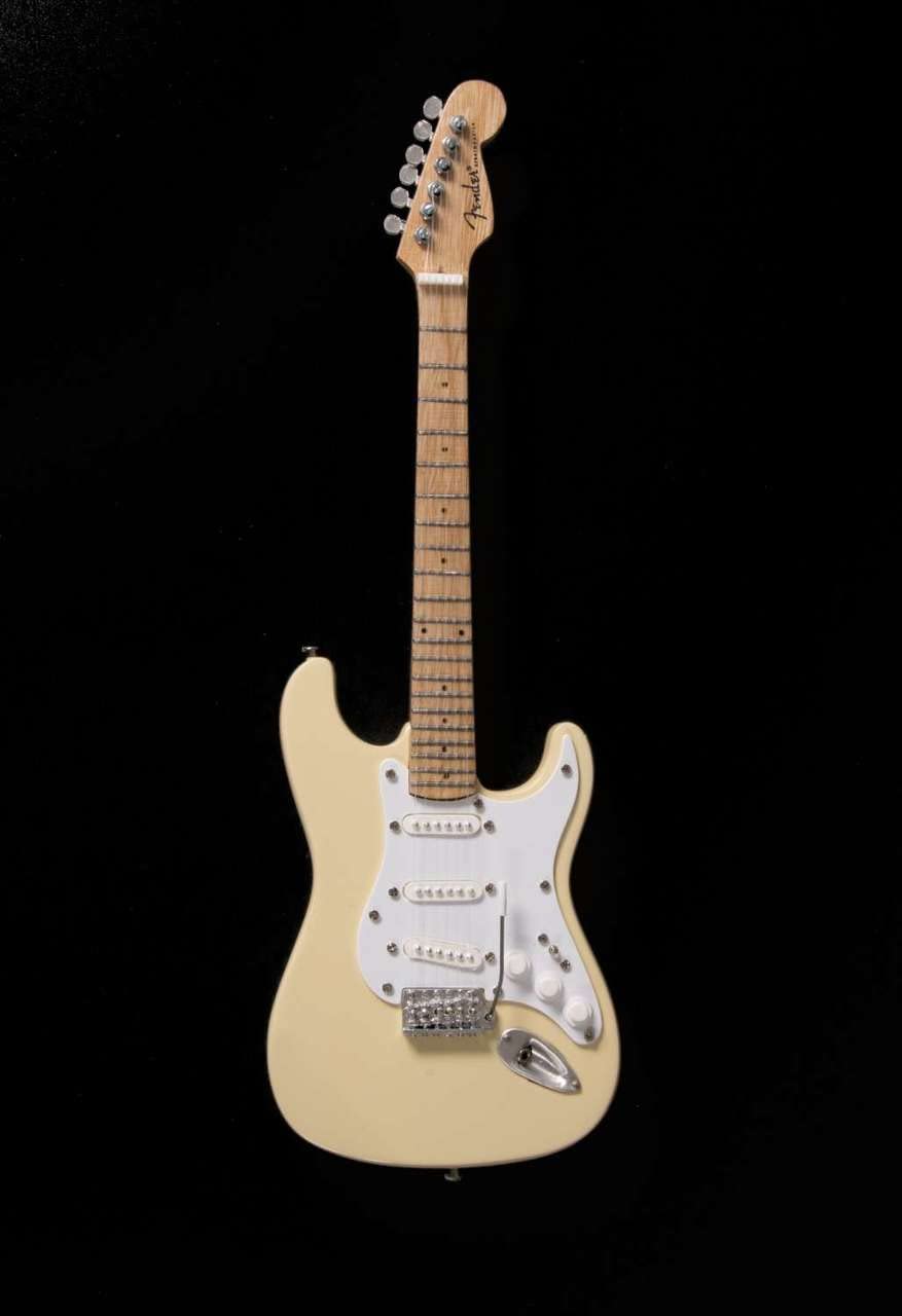 Axe Heaven Fs 013 Licensed Fender Stratocaster Cream
