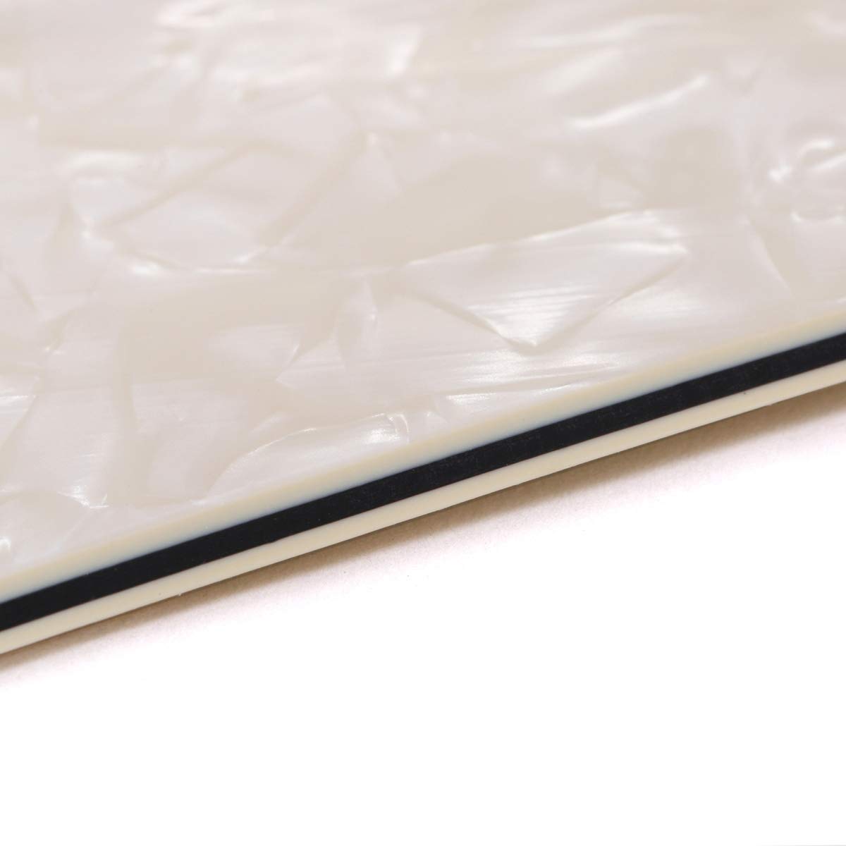 Musiclily Pro 11 Hole Hsh Guitar Strat Pickguard For Fender American/Mexican Standard Stratocaster Modern Style, 4Ply Parchment