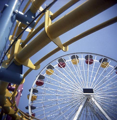 Holga 785120 120N Plastic Medium Format Camera   White (Black)