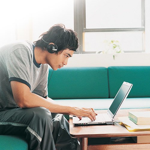 Seagate Laptop Thin 5400.9 500 Gb 5400Rpm Sata 3Gb/S 16 Mb Cache 2.5 Inch Internal Notebook Hard Drive (St500Lt012)