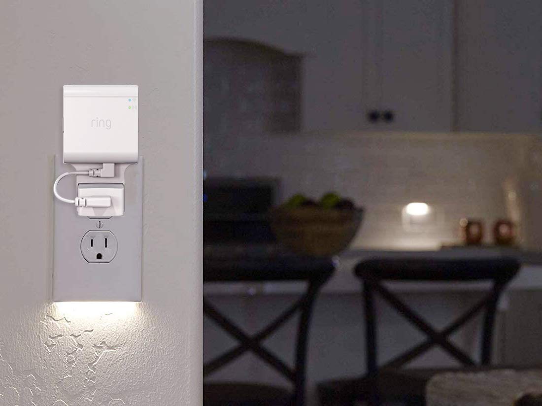 Outlet Mount For Ring Bridge, No Drilling And Speace Saving Wall Mount Holder With Short Cable For Ring Smart Lighting Bridge (1 Pack)