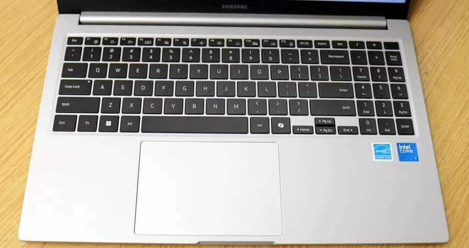 Samsung Galaxy Book 4 Business Copilot Ai Pc Laptop 15.6 Fhd Intel 10-Core Core 7 150U (>I7-1335U) 16Gb Ram 512Gb Ssd Backlit Fi