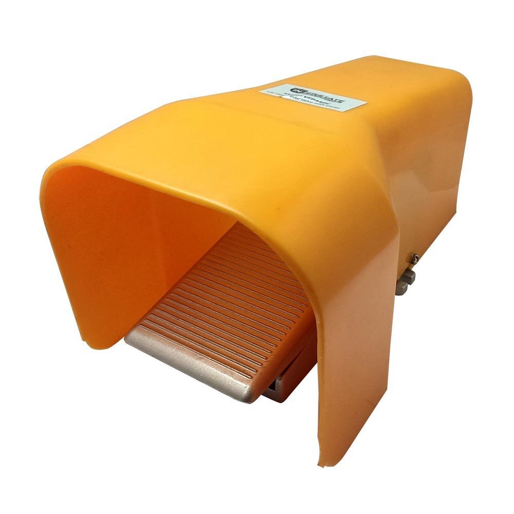 Interstate Pneumatics Vfp440C 2 Position 3 Port Foot Pedal Air Control Valve 1/4 Inch Npt With Protective Shield