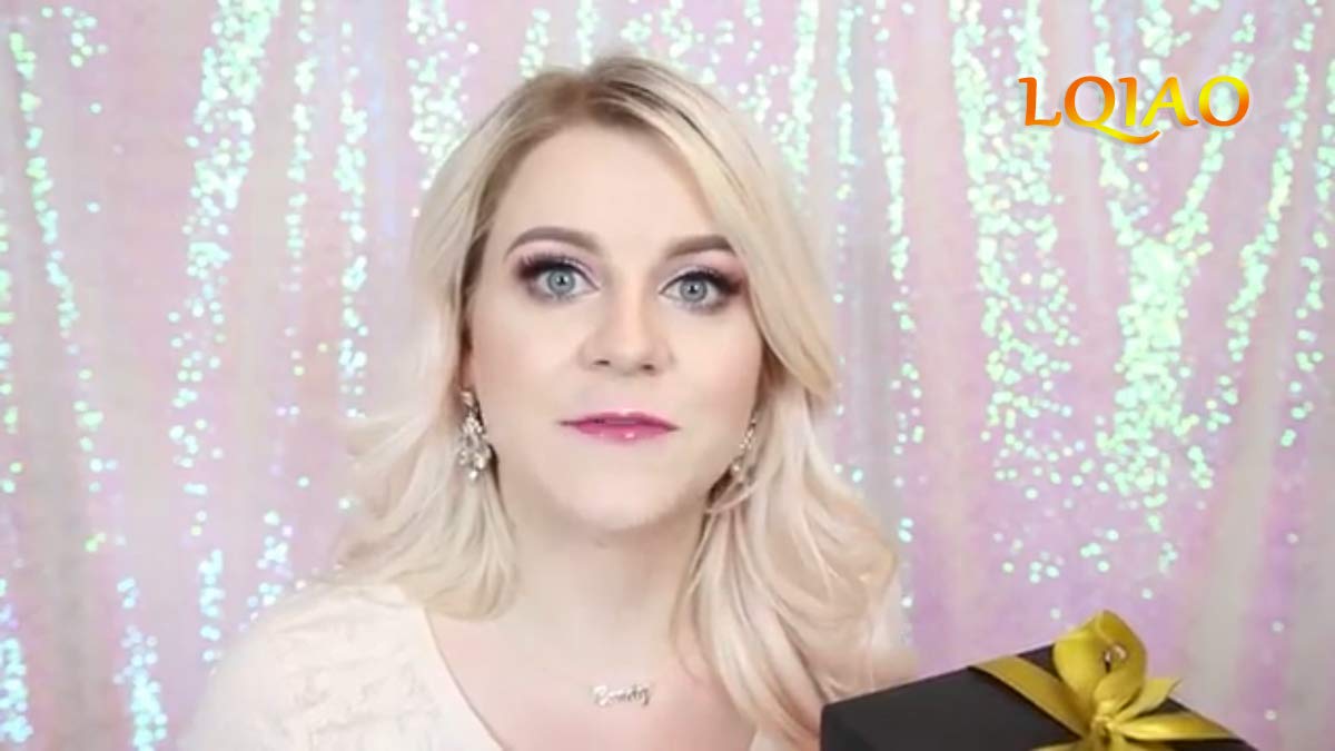 Lqiao Sequin Backdrop Curtain Panel 2X8Ft Changed White, Sequin Photography Backdrop Curtain For Party/Home Curtain Decoration 1