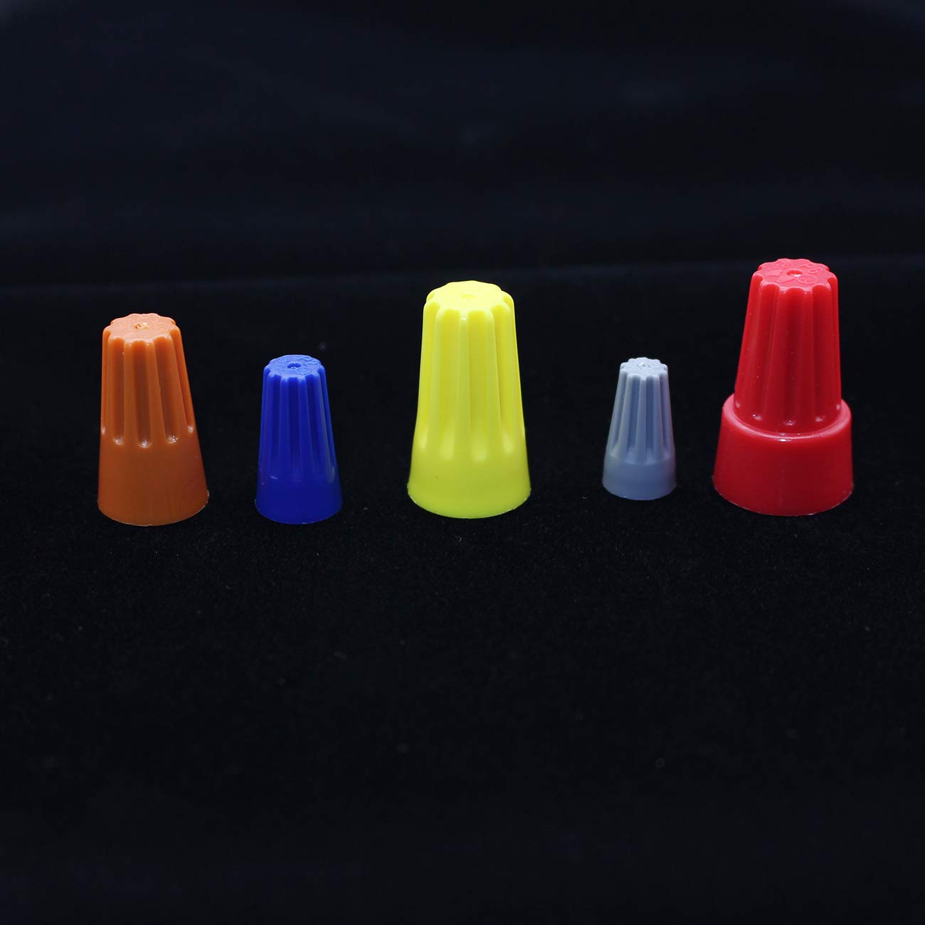 Didamx 200Pcs Electrical Wire Connectors Screw Terminals Spring Insert Twist Nuts Caps Connection Assortment Set