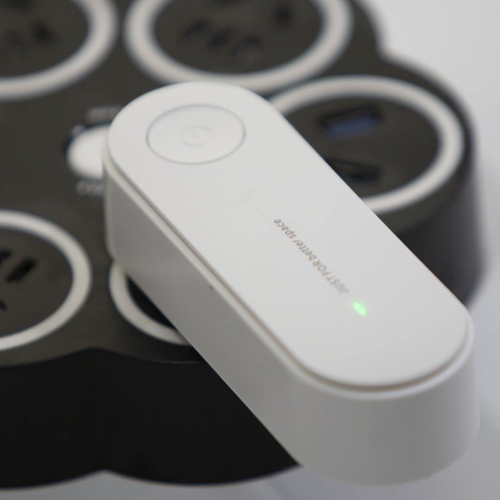 Negative Ion Plug In, Portable Negative Ion Generator For Home,Automatic Release Of Anions,Easy To Use, More Suitable For Bedroo