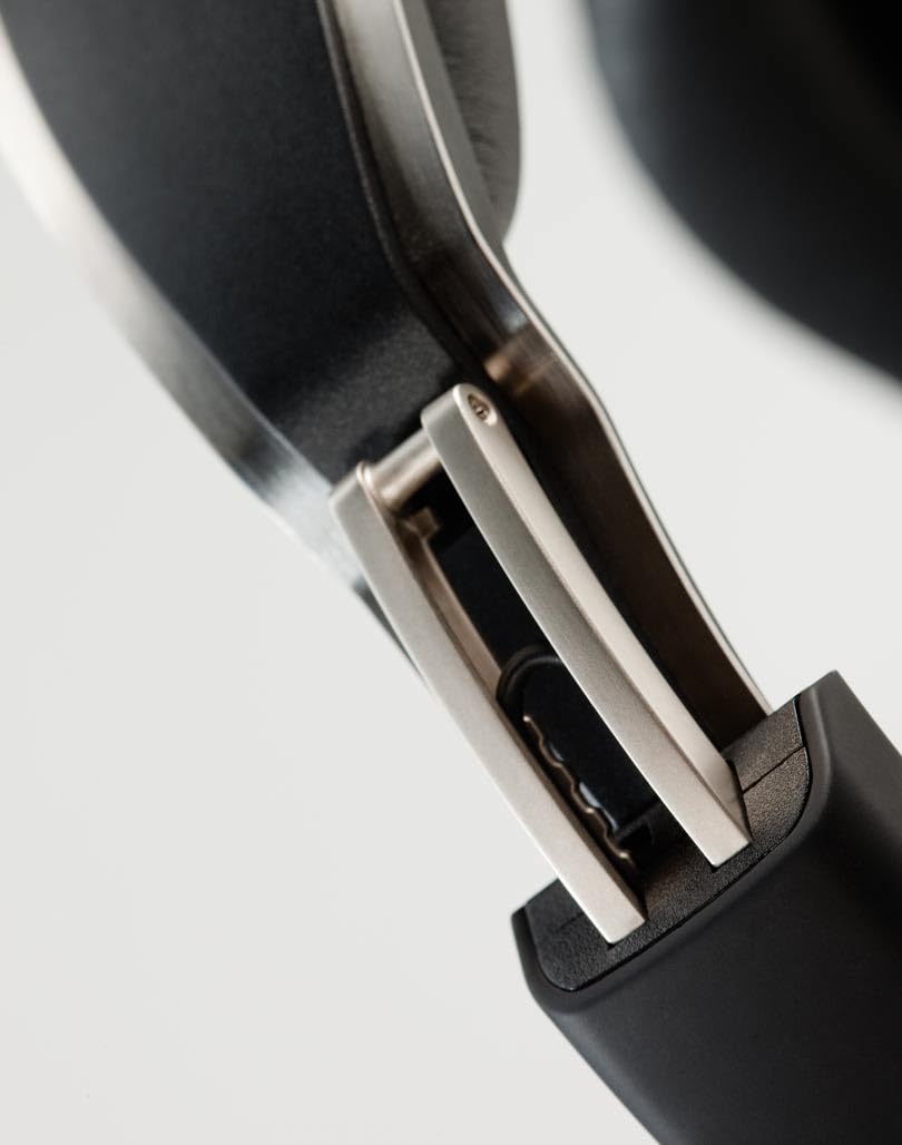 Lightspeed Zulu 3 Premium Anr Aviation Headset With Noise Cancelling And Bluetooth (Ga Dual Plugs)