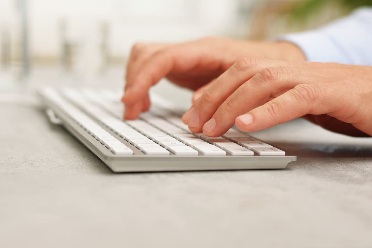 Cherry Kc 6000 C Slim Keyboard Made With Mac Layout. Scissor Tech Typing For Near Silent. Alternative To Magic Keyboards. Usb C