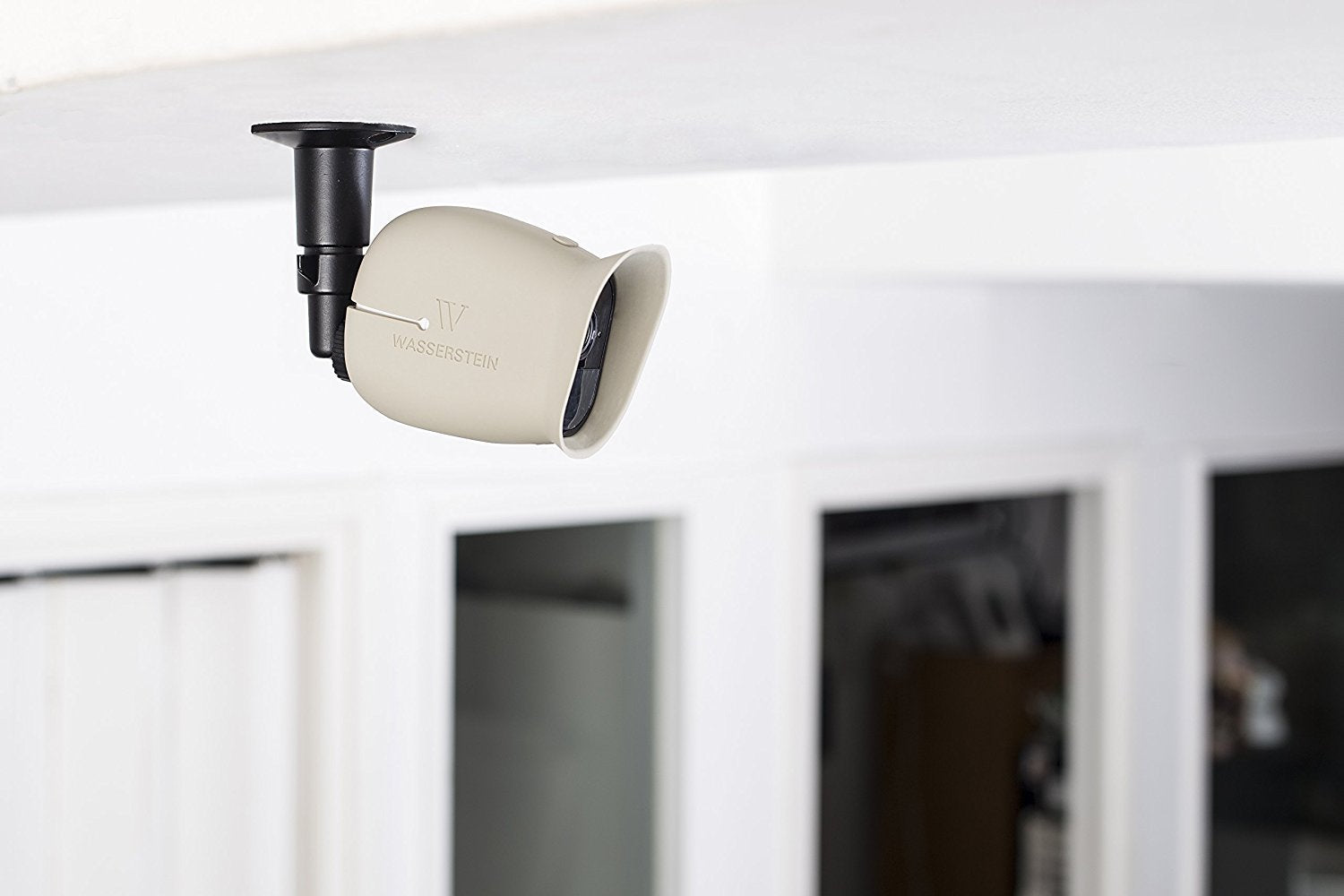 Adjustable Indoor/Outdoor Security Metal Wall Mount Compatible With Arlo Pro/Pro 2/Pro 3/Pro 4/Ultra/Ultra 2 & Others   Ring Sti