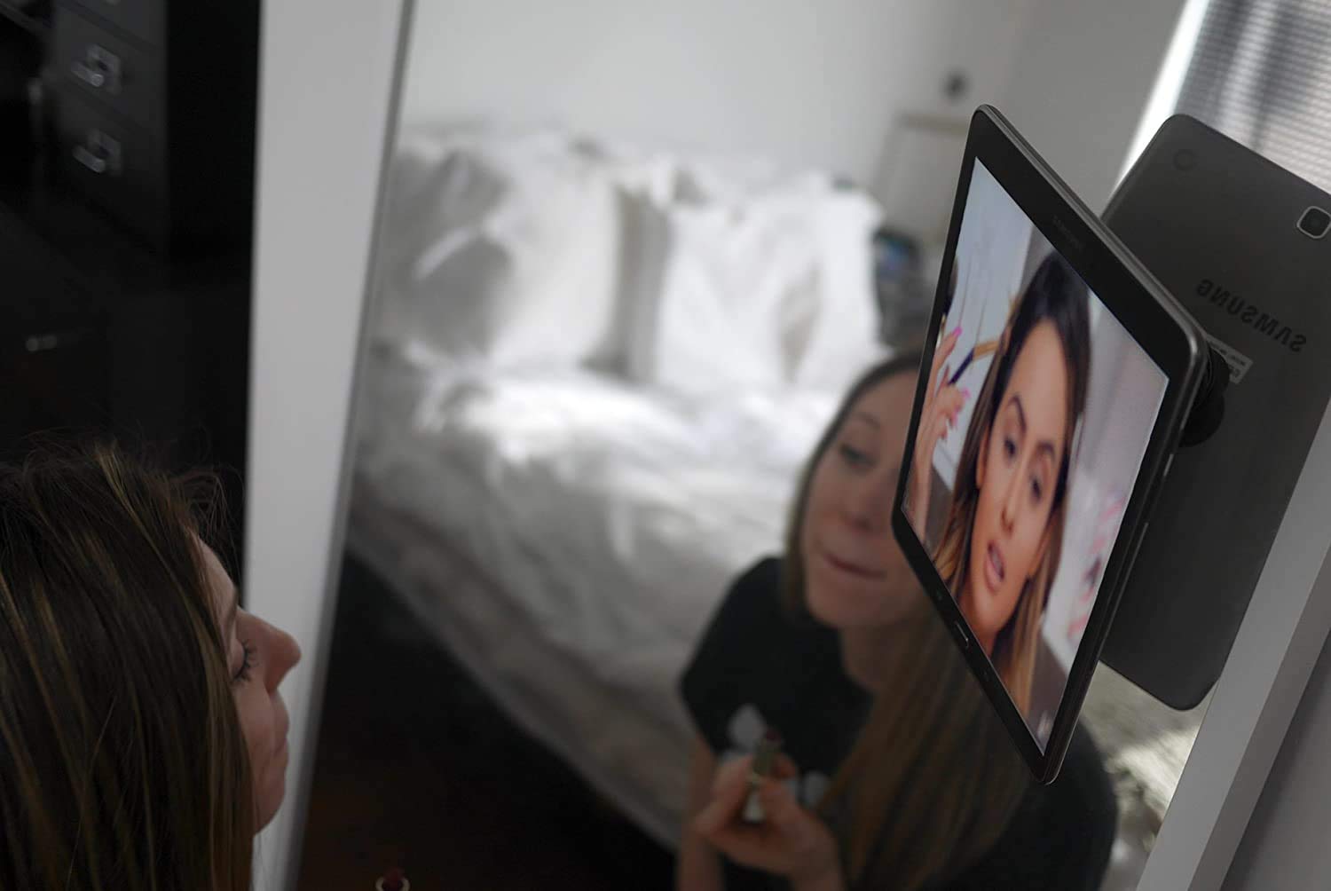 Clutchit The Original Dual Magnetic Movable Phone Holder And Tablet Mount (Silver)