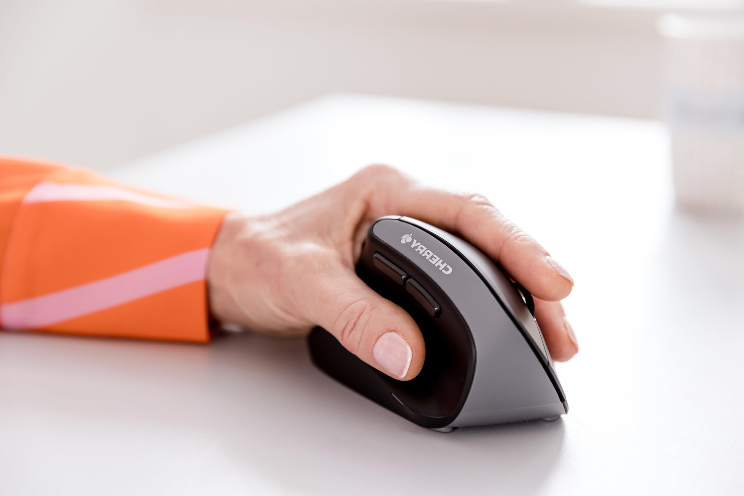 Cherry Mw 4500   Ergonomic Wireless Mouse   Left Handed   1200 Dpi   Thumb Buttons   Extra Small Nano Receiver, Black (Jw 4550)