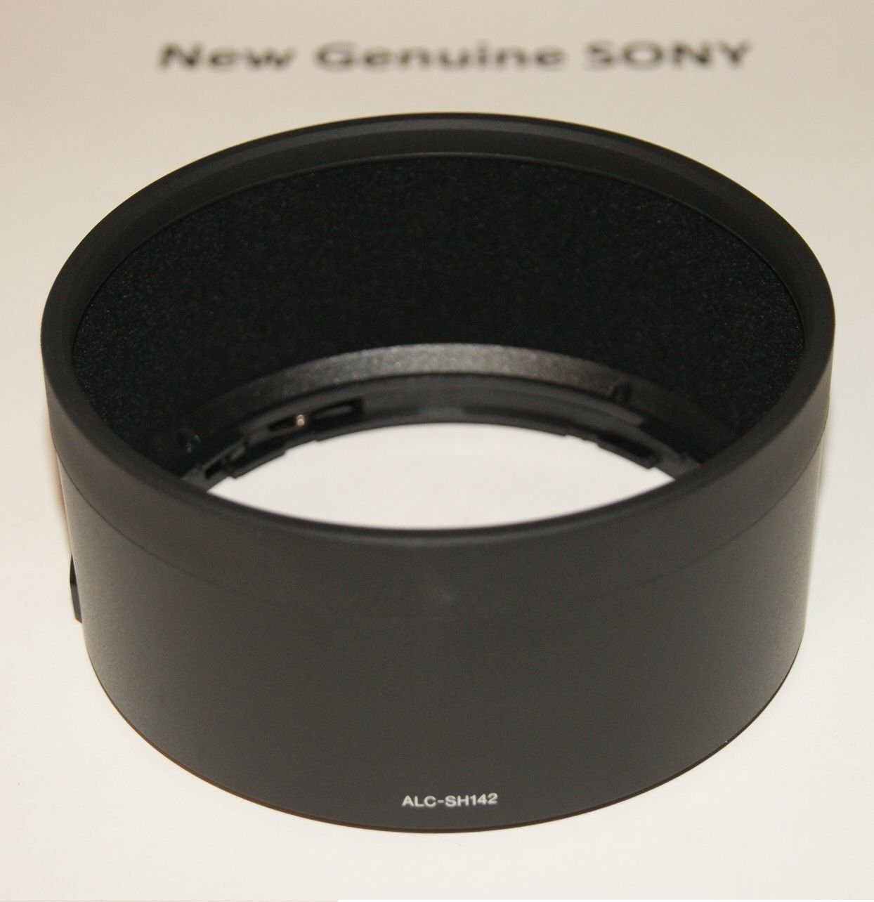 Sony Lens Hood for SEL85F14GM   Black   ALCSH142