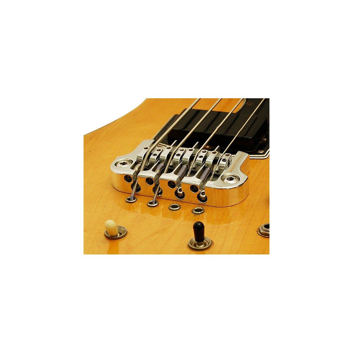 Hipshot 4 String Supertone Bass Bridge 3 Point   Chrome