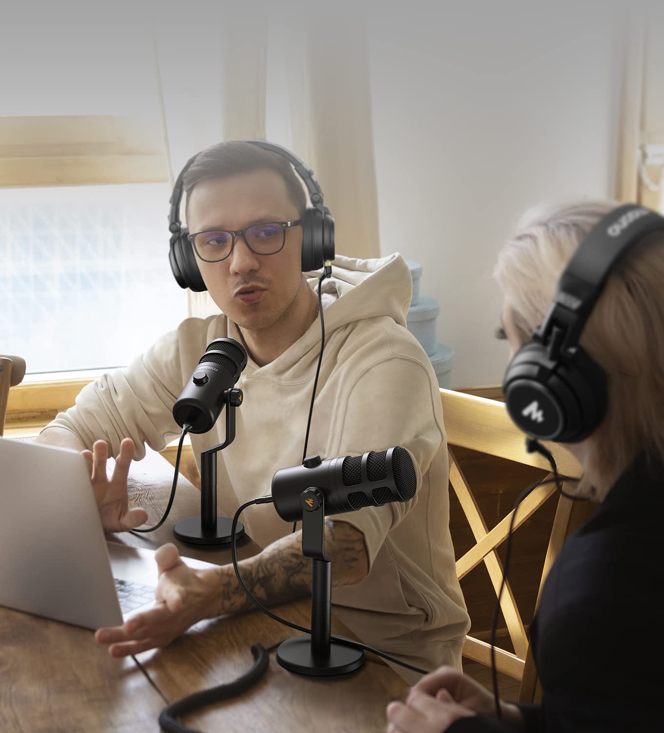 Maono Usb Dynamic Microphone, Podcast Recording Microphone With Gain Knob, Plug & Play, Metal Structure, Voice Isolating Technol