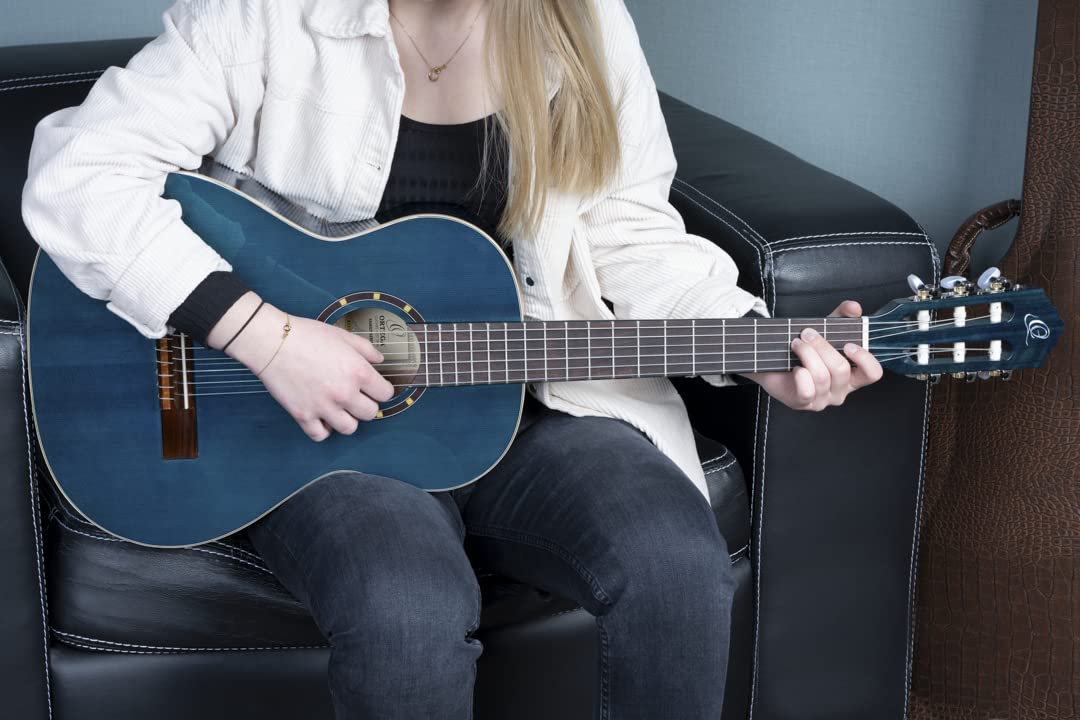 Ortega Guitars 6 String Family Series 3/4 Size Nylon Classical Guitar W/Bag, Right-Handed, Ocean Blue, (R121-3/4Oc)