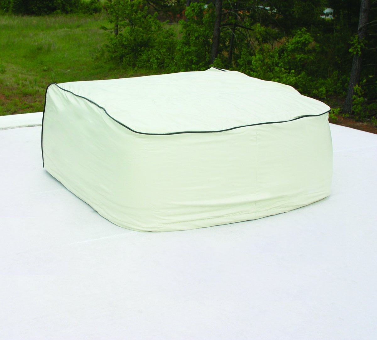 Camco 45391 Vinyl Air Conditioning Cover (White)