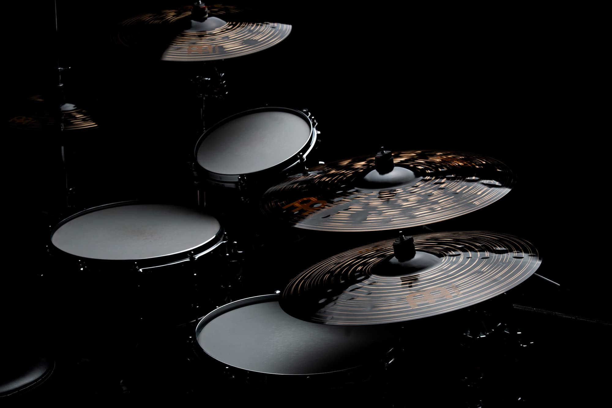Meinl Cymbals Classics Custom Dark Thin 18'' Crash Cymbal For Drum Set   Made In Germany   B12 Bronze, 2 Year Warranty (Cc18Tdac