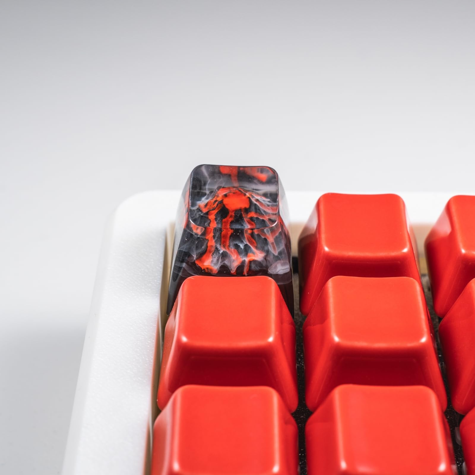 Artisan Keycaps Famous Landscape Series Resin Esc Keycap For Mechanical Keyboard (St.Helens Volcano Keycap)