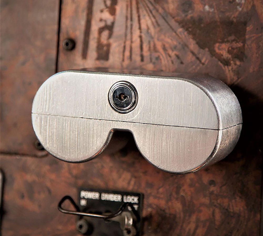 Jendyk Yokemk4-Kd Brushed Aluminum Double Knob Tractor Air Brake Lock (Keyed Differently), 1 Pack