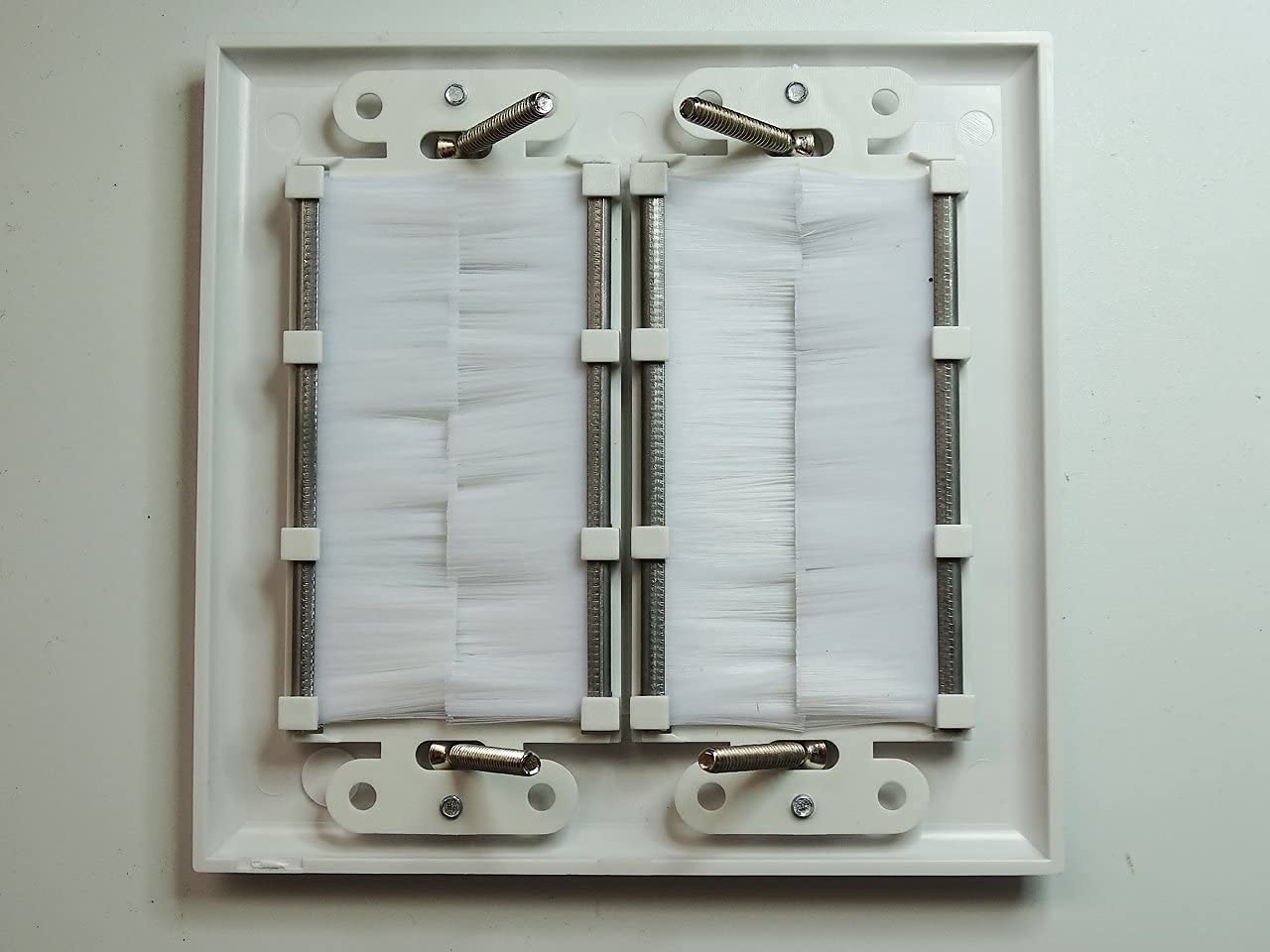 Riteav   Dual Gang Wall Plate With Brush Bristles   White [Now Fits Larger Cables]