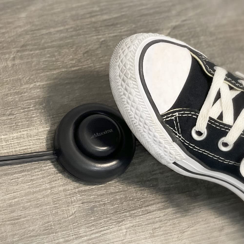 Maxxima 9 Ft 3 Outlet Extension Cord   Featuring An Easy To Use On/Off Foot Switch, Ideal To Plug In Lamps, Appliances, Lighting