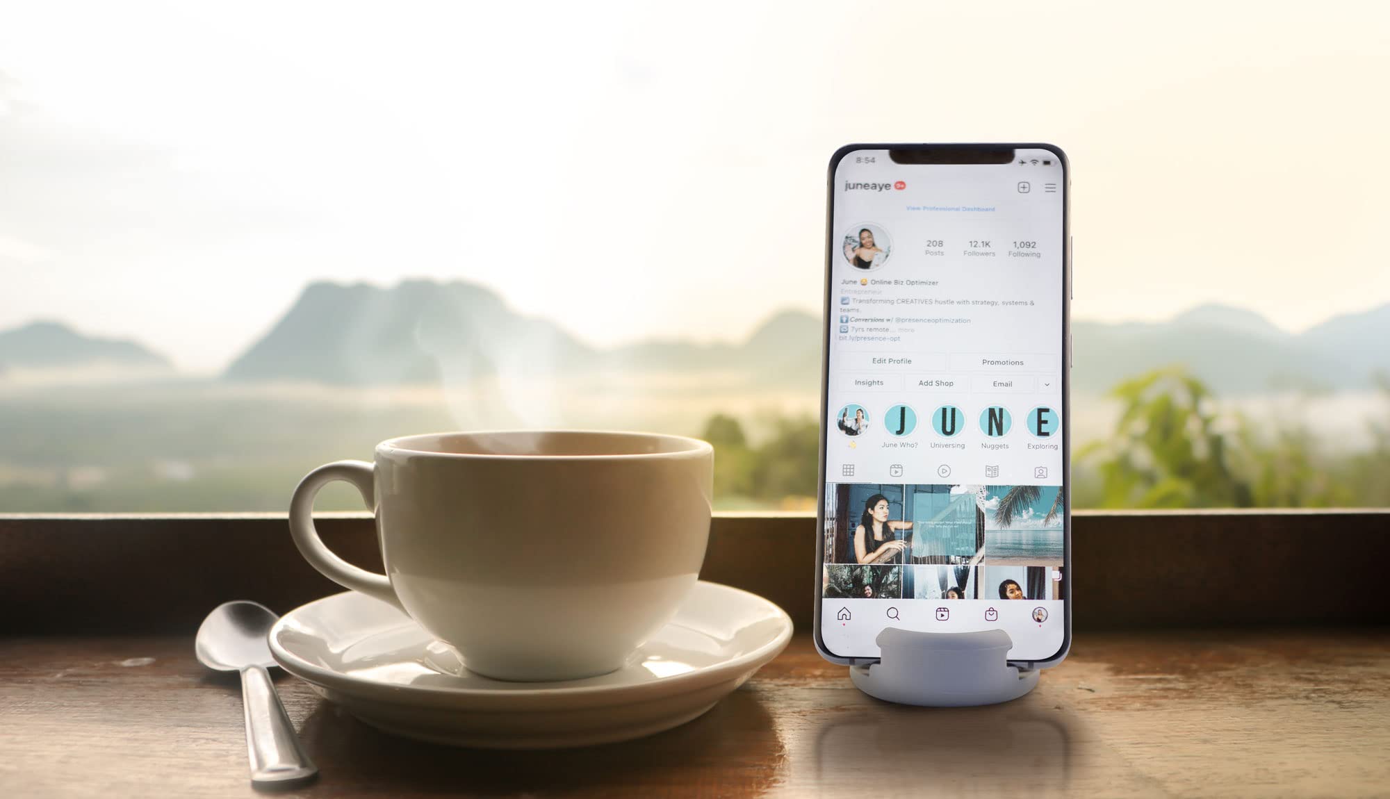 Godonut   Phone Stand Mini   Portable Keychain Cell Phone Holder   Desk Accessory   Perfect For Travel, Office, Nightstand   Com