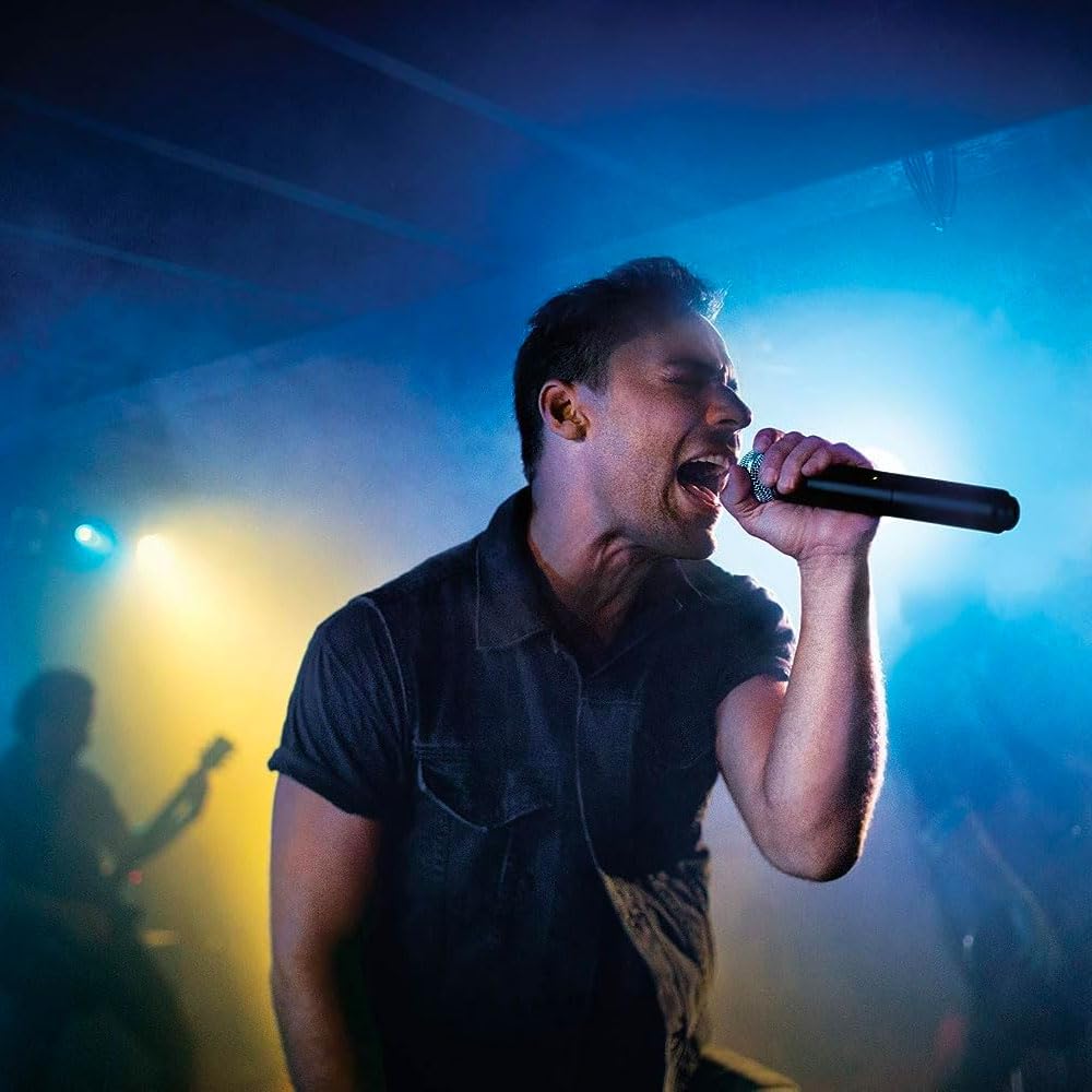 Shure Blx24/Sm58 Wireless Microphone System - 14-Hour Battery Life, 300 Ft Range, Uhf | Includes Sm58 Handheld Vocal Mic, Single