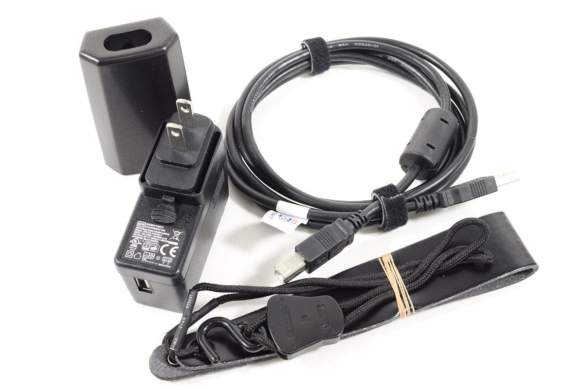 Akai Professional Ewi5000   Wireless, Battery Powered Midi Controller Electronic Wind Instrument With On Board Sound Library