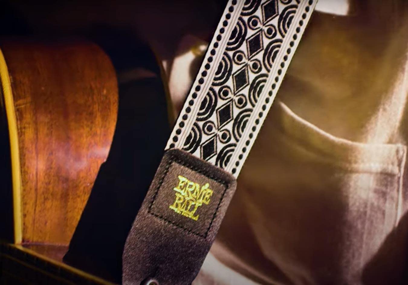 Ernie Ball Jacquard Guitar Strap, Beatnik Black (P05319), 41 - 72
