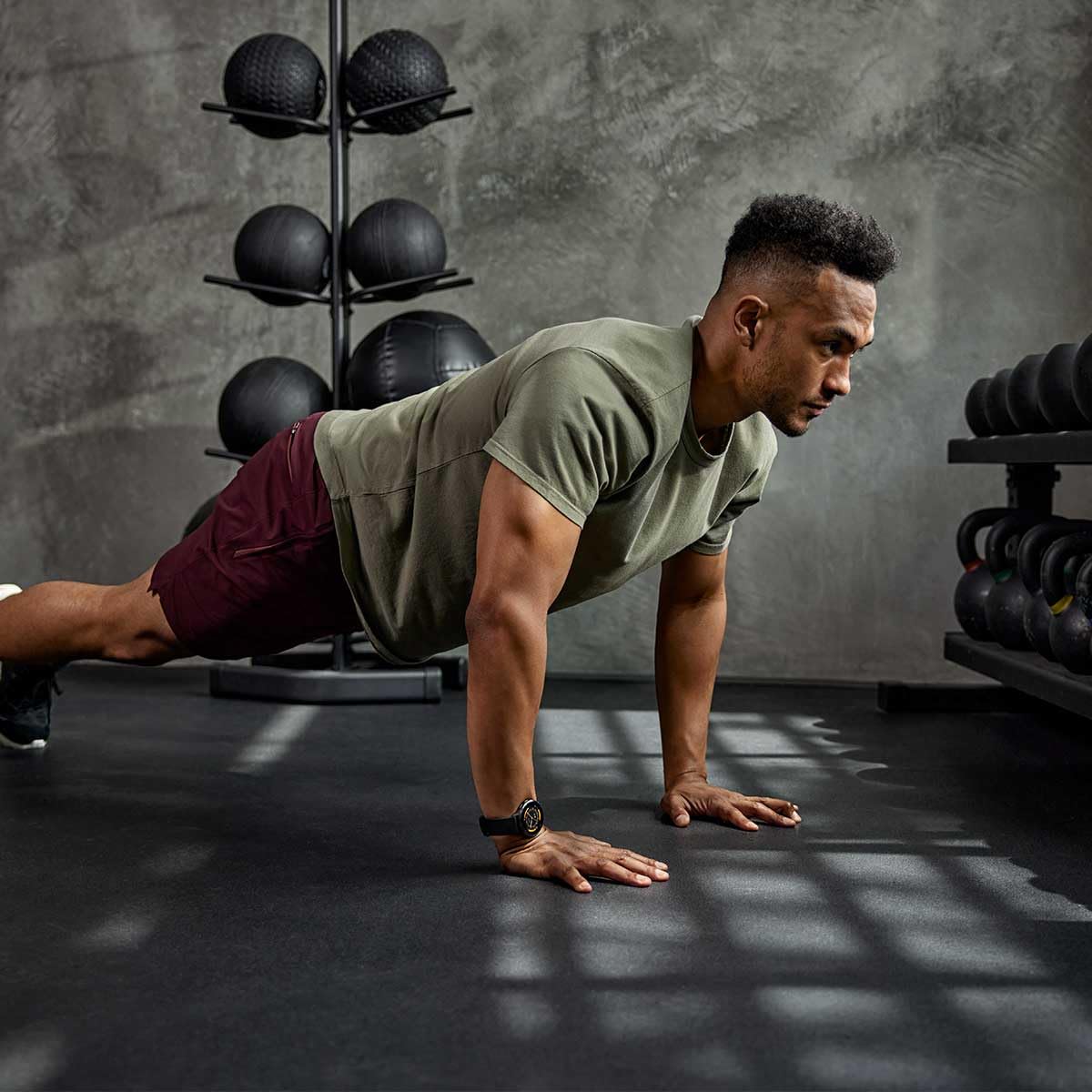 Playbetter Garmin Venu 3 (Silver/Whitestone) Fitness Gps Smartwatch Bundle - Amoled Touchscreen, 10 Days Battery, Sleep & Recove