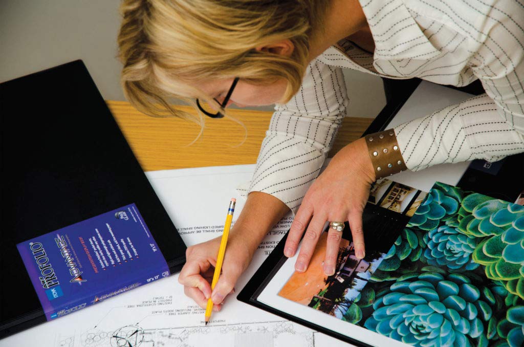 Profolio By Itoya, Art Profolio Advantage, 24 Sheets Presentation Book   Portrait, 4 X 6 Inches