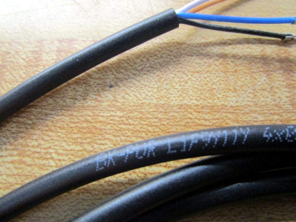 Ifm Efector, Evc005, 4 Wire Micro Dc Cordset, Right Angled, For Sensors With M12 Connector