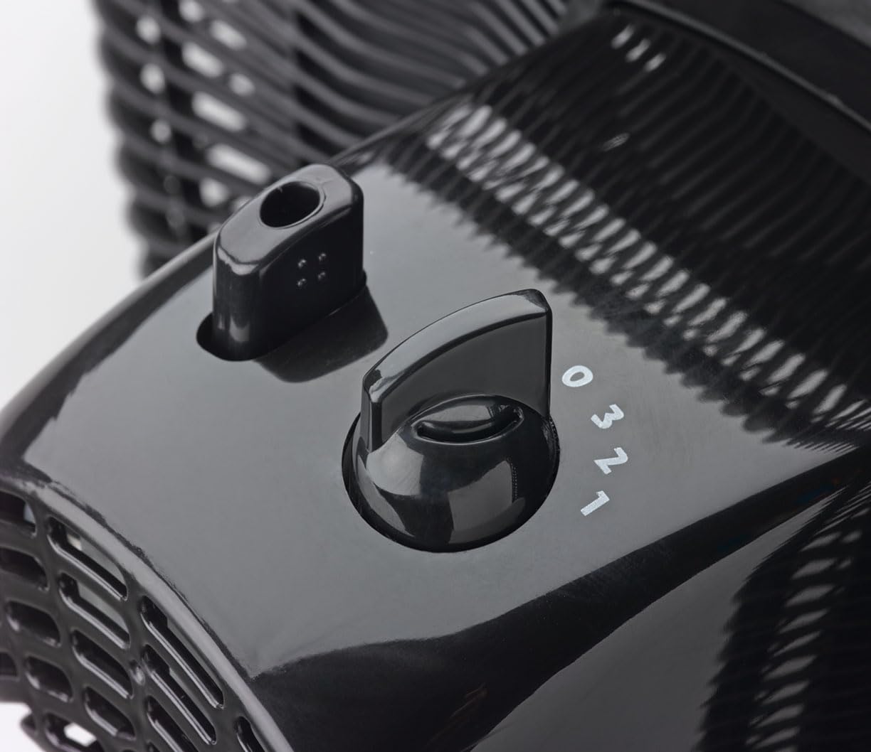 Lasko Lasko 12 Table, 3 Speed, Black (2017) Household Fans, 12