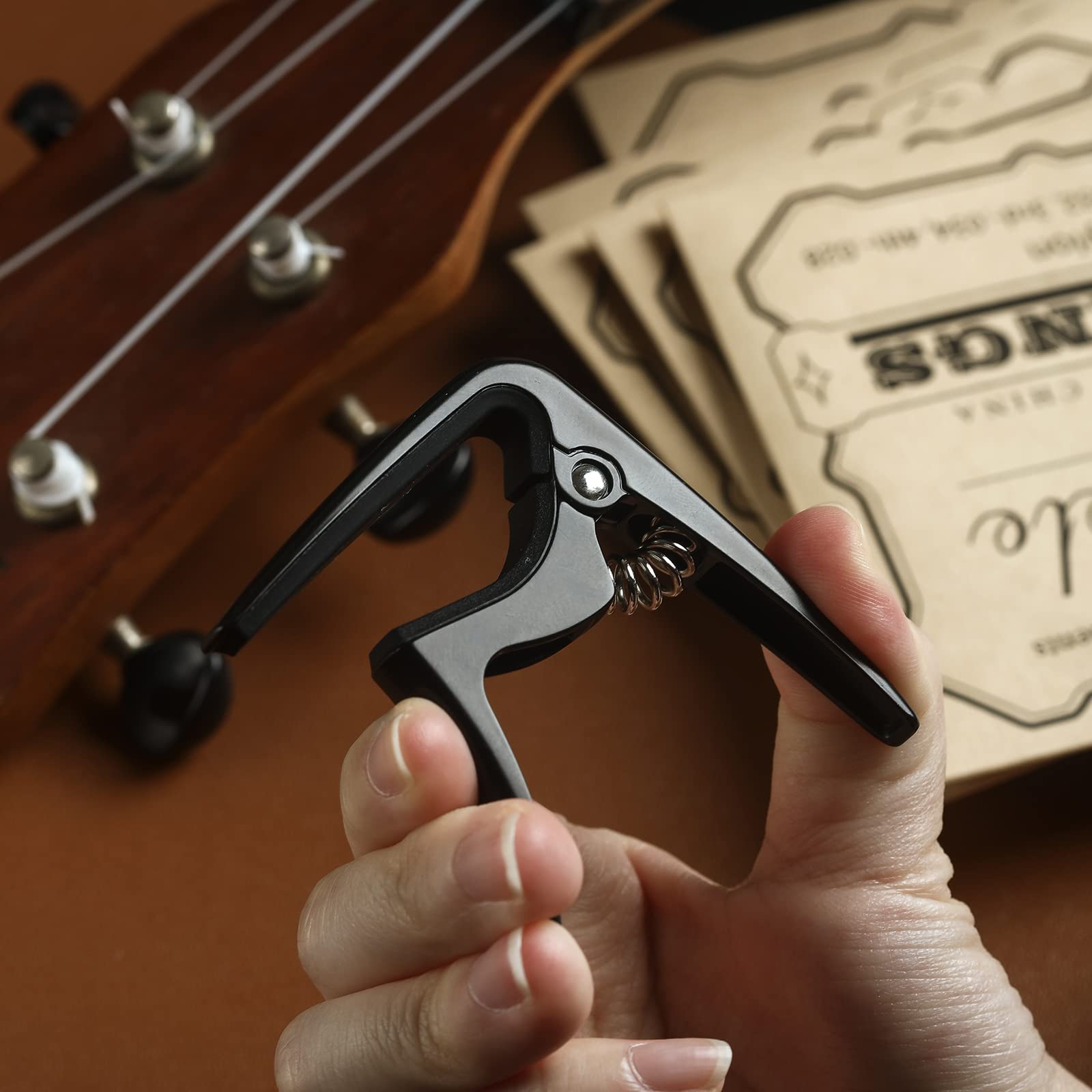 Ukulele Capo For Soprano, Concert, Tenor, Baritone Ukulele With Felt Picks (Matte Black)