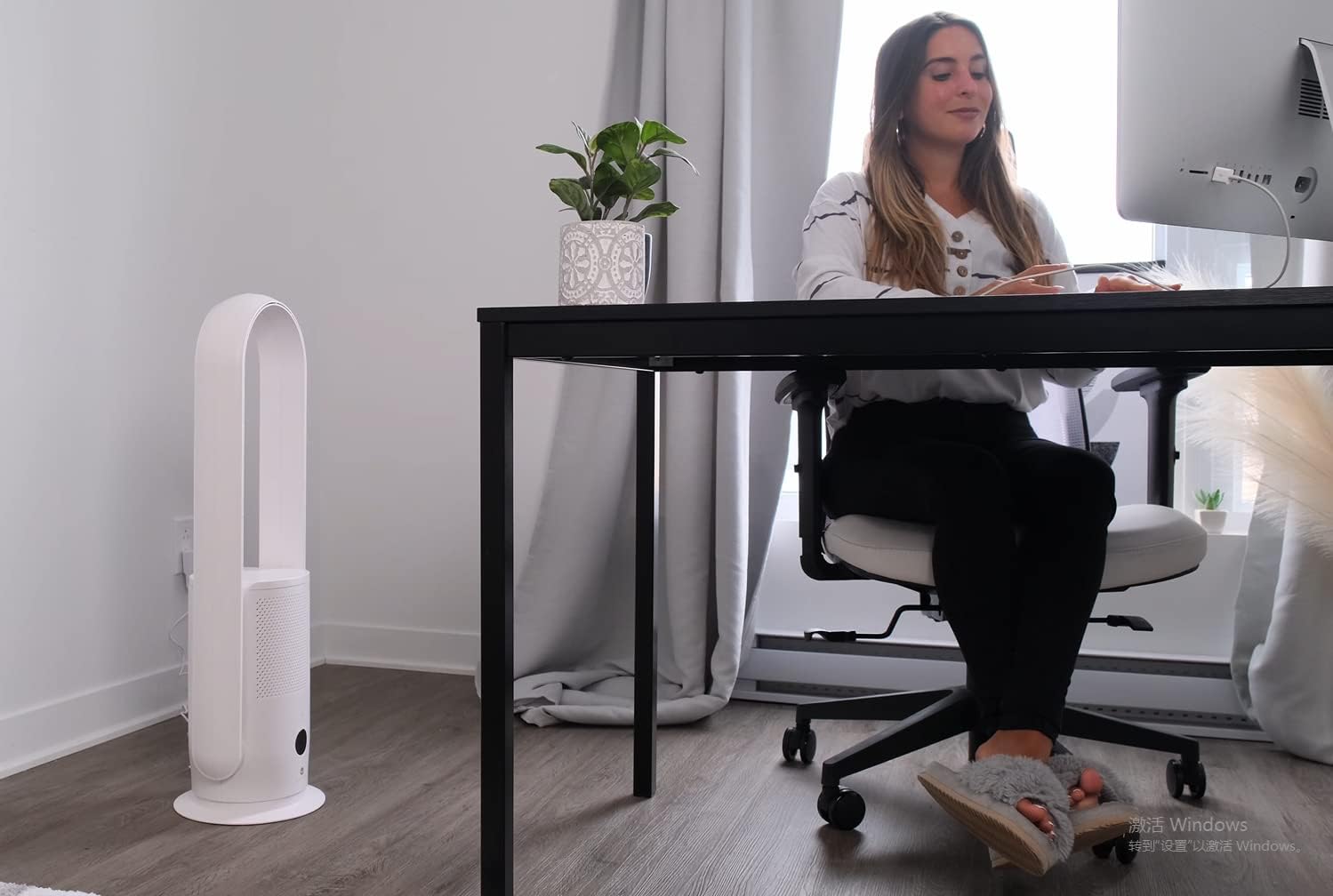 U ULTTY Bladeless Tower Fan & Air Purifier, True HEPA 99.97%, Large, White, Model SKJ-CR022, Oscillating with Remote Control