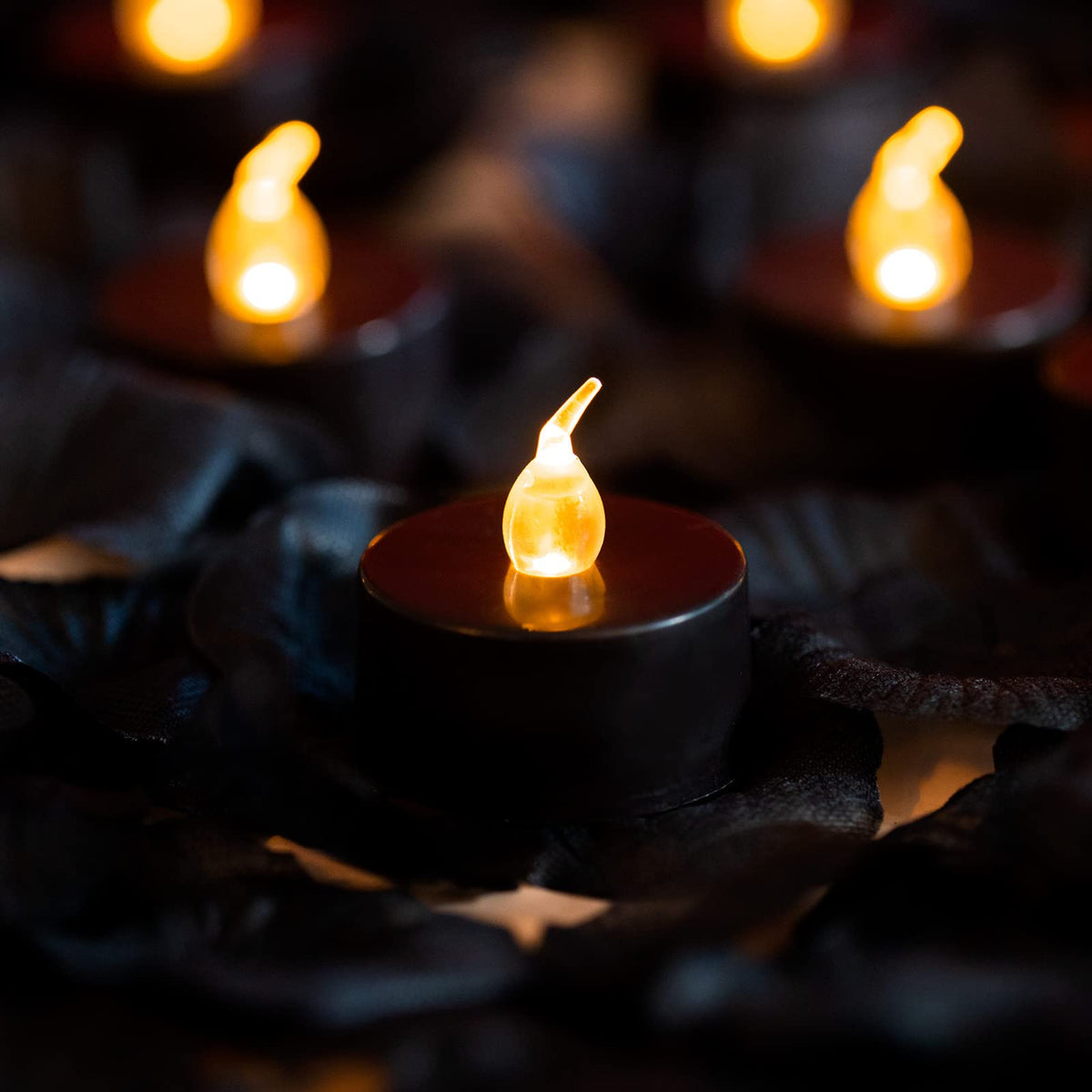 Lanker 500 Pcs Black Artificial Rose Petals With 24 Pcs Black Long Lasting Battery Operated Flickering Flameless Tea Lights Cand