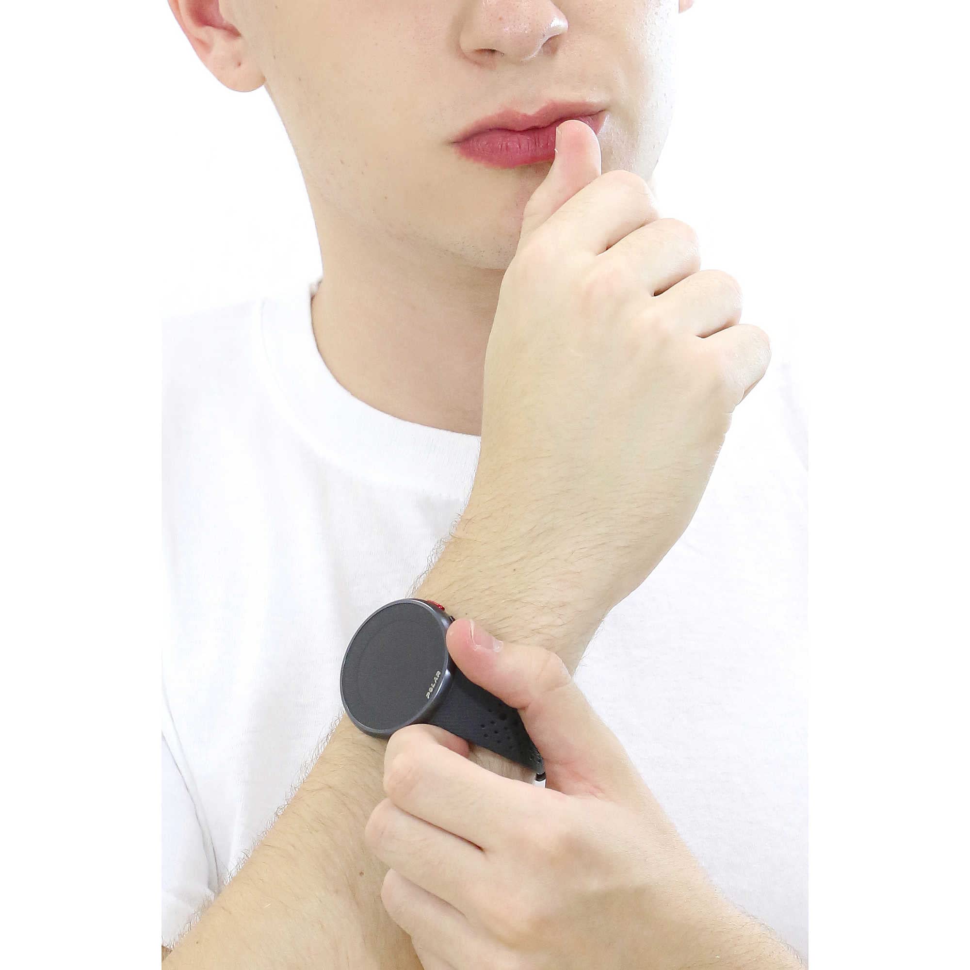 Polar Pacer Pro   Advanced Gps Running Watch   Ultra Light Design  Grip Buttons   New Training Program  Recovery Tools   Heart R