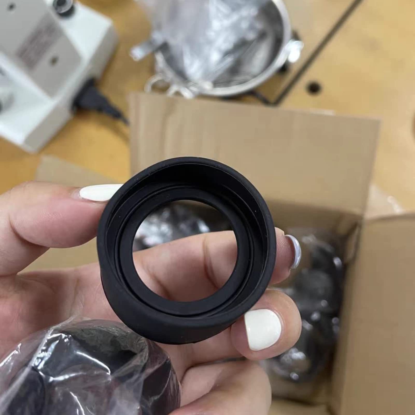 Oumefar 2 Pcs Eyepiece Cover, Binoculars Eye Cups Standard Eyepiece Rubber Protector Eye Guards Cups To Reduce Impact 36Mm Diame