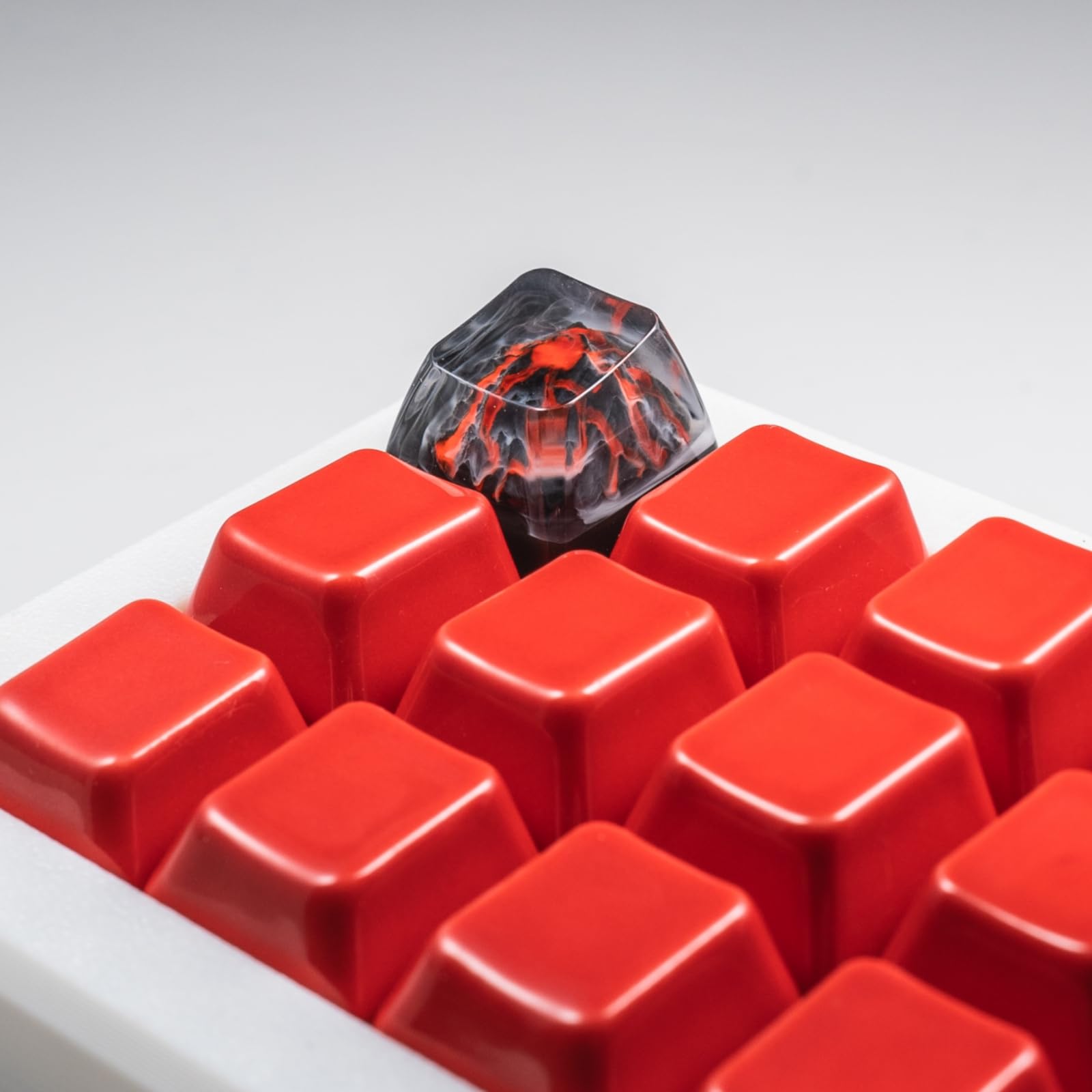 Artisan Keycaps Famous Landscape Series Resin Esc Keycap For Mechanical Keyboard (St.Helens Volcano Keycap)
