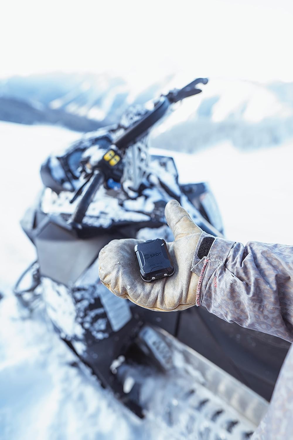 Spot Trace Satellite Tracking Device | Handheld Tracker For Hiking, Camping, Cars, Kids, Outdoor Activities, And Assets With Glo