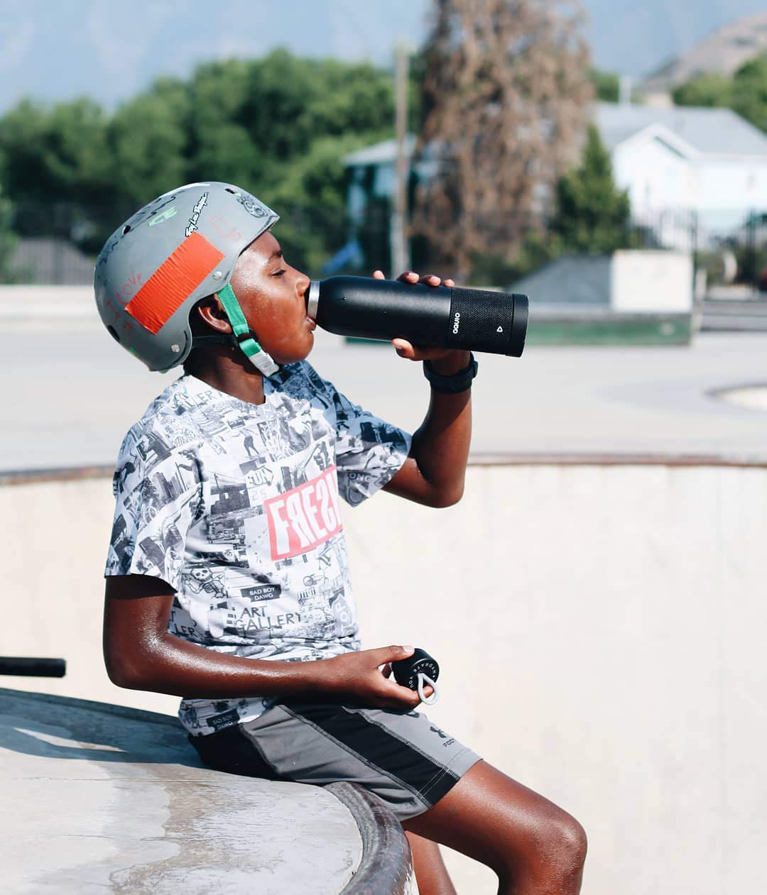 Aquio Ibtb2Bb Double Wall Steel Insulated Hydration Bottle With Rechargeable Bluetooth Wireless Speaker, Powered By Ihome, Midni