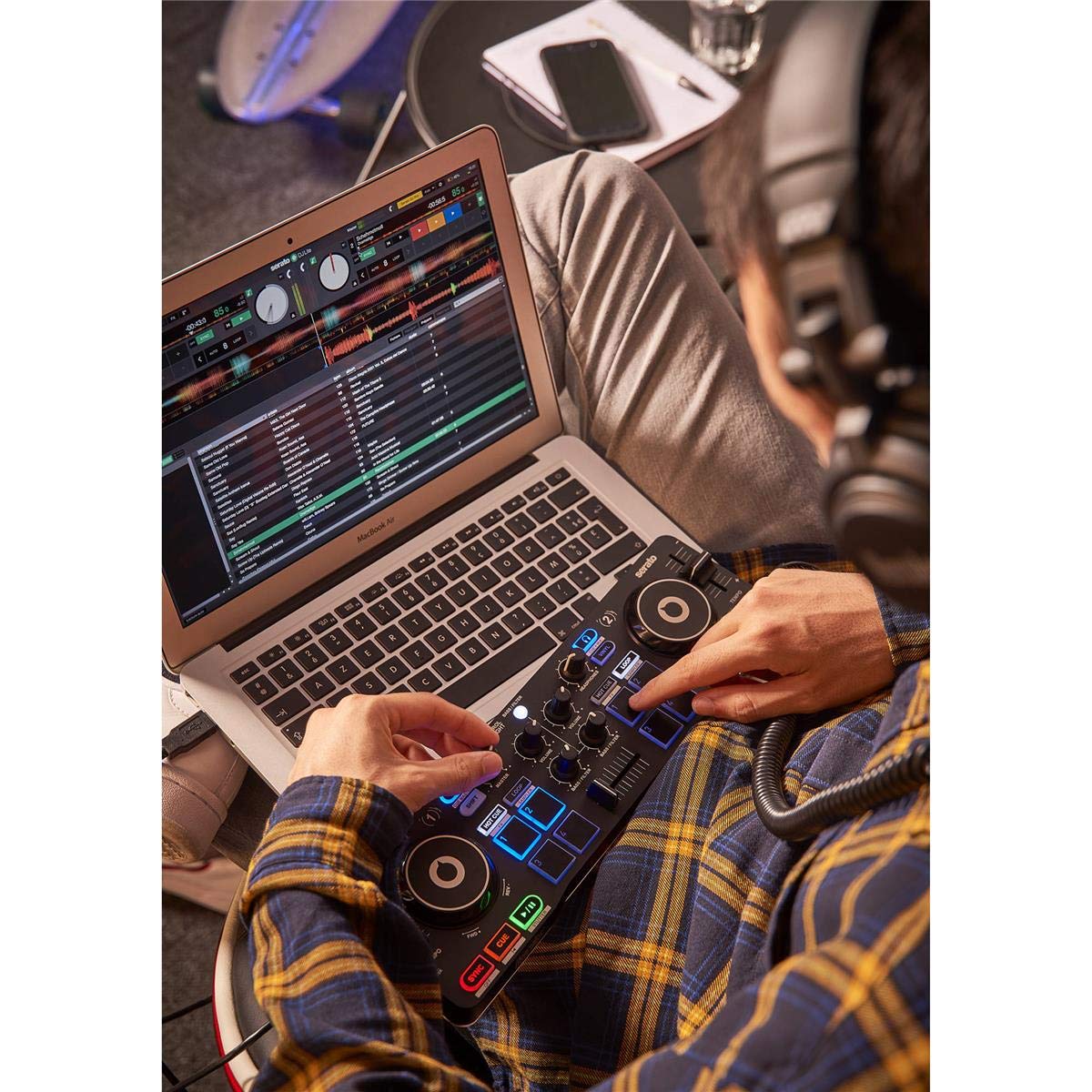 Hercules Dj Djcontrol Starlight | Pocket Usb Dj Controller With Serato Dj Lite, Touch Sensitive Jog Wheels, Built In Sound Card