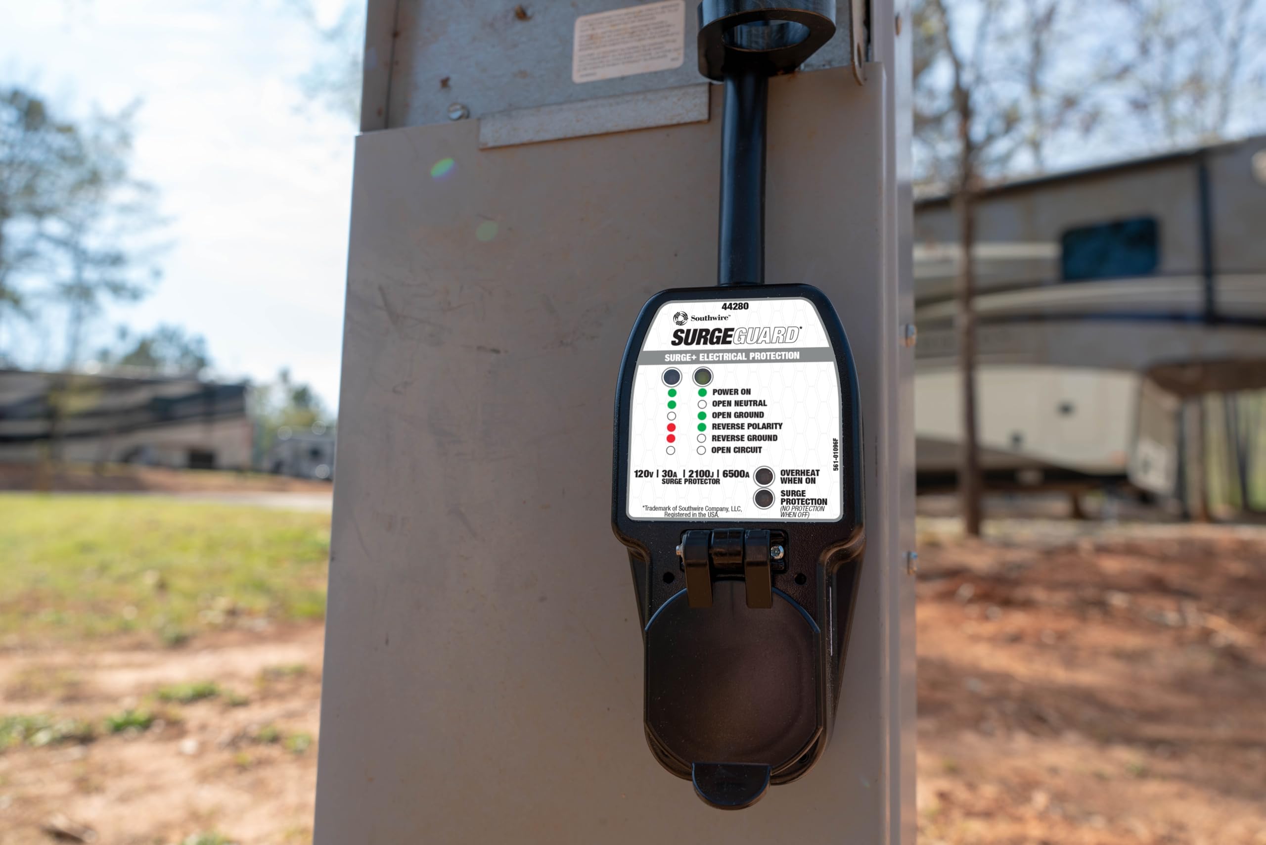 Southwire 44280 Surge Guard Surge Protector With Enhanced Diagnostics   30A, 120V, 2100 Joules