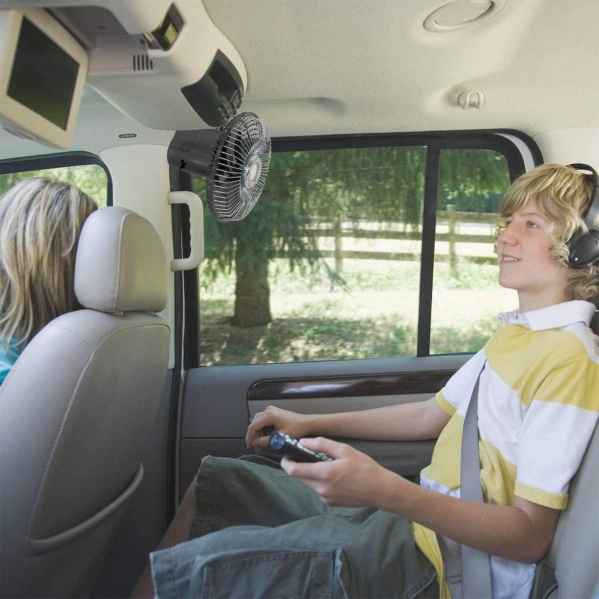 Custom Accessories 40009 Oscillating Fan